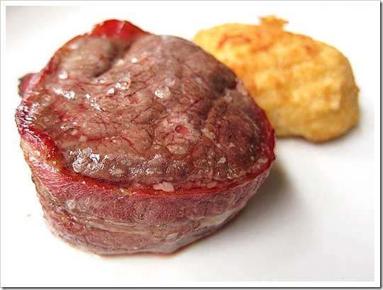 bacon-wrapped-steak